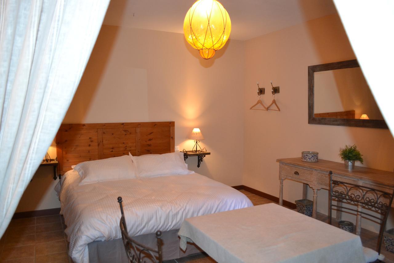 Mas Petit Prince Bed and Breakfast Arles Buitenkant foto