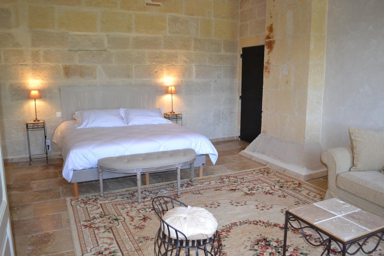 Mas Petit Prince Bed and Breakfast Arles Buitenkant foto